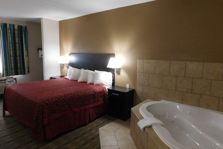 Jetted tub