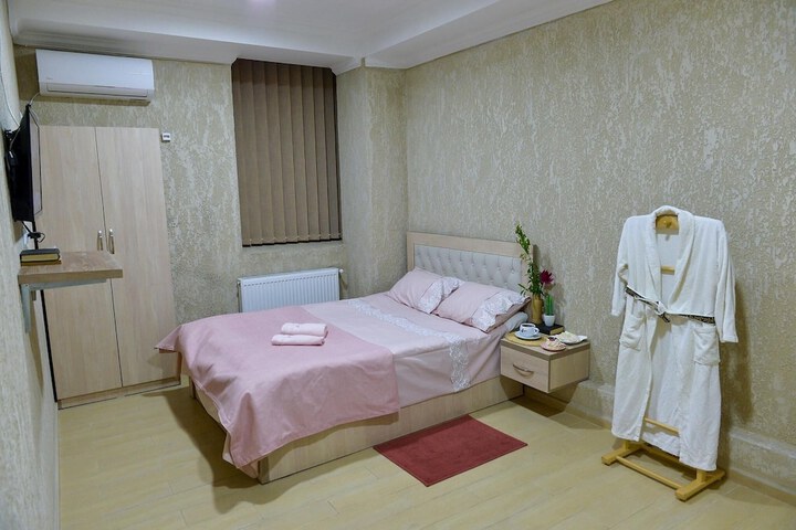 Room 19 of 46
