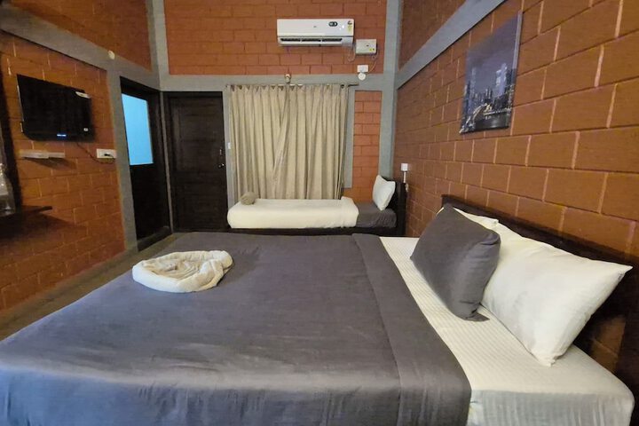 Room 20 of 80