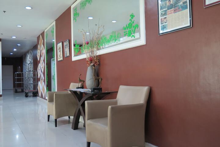 Hotel Interior 3 of 32