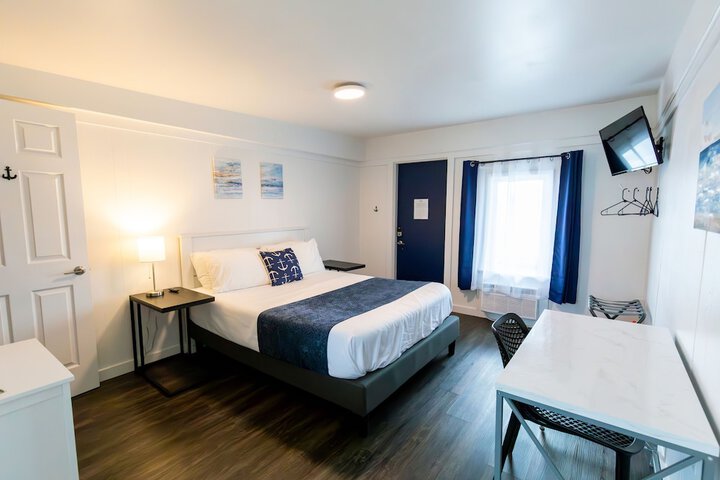 Room 2 of 57