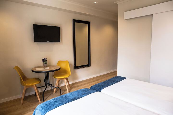 Room 14 of 31