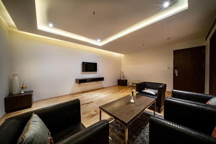 Room 33 of 35