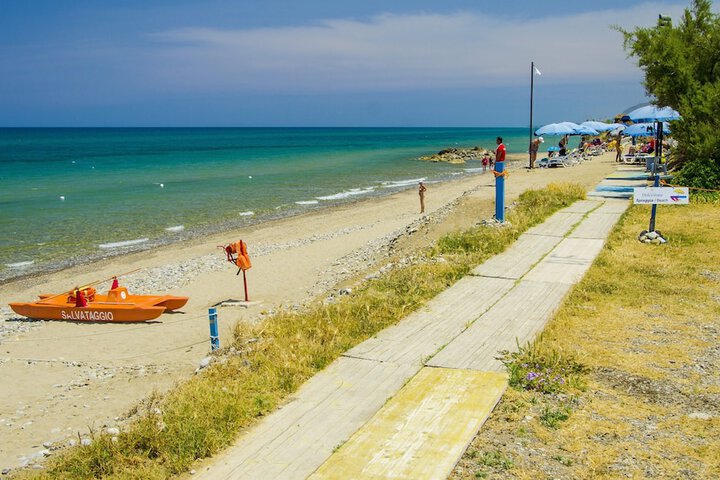 Beach 33 of 45