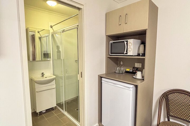 Room 41 of 60