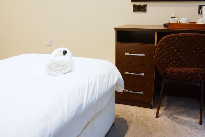Room 35 of 162