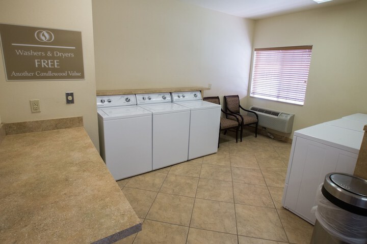 Room 20 of 27