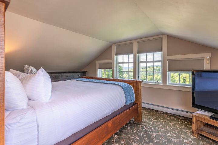 Room 45 of 106