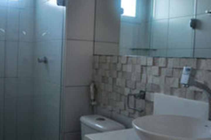 Room 2 of 41