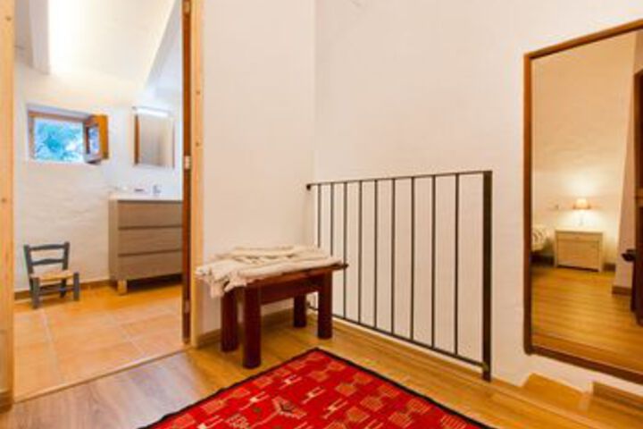 Room 14 of 38