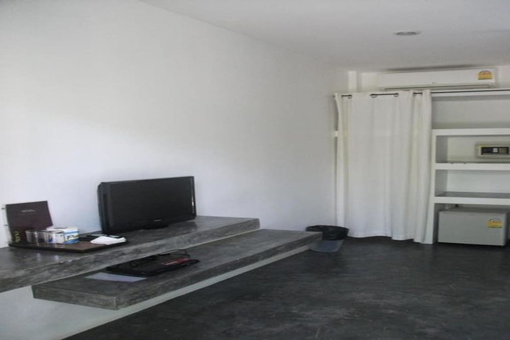 Room 14 of 46
