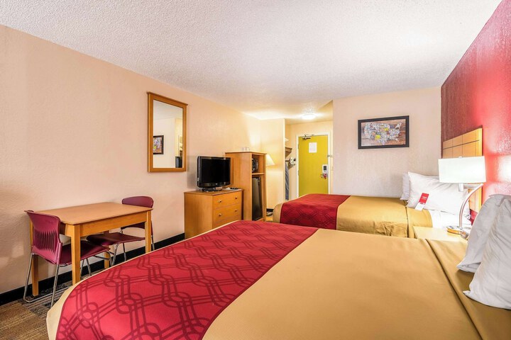 Room 21 of 31