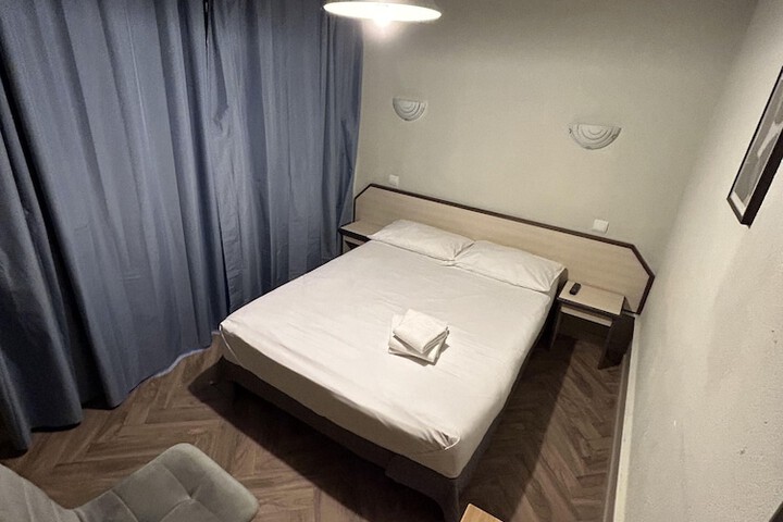Room 15 of 81