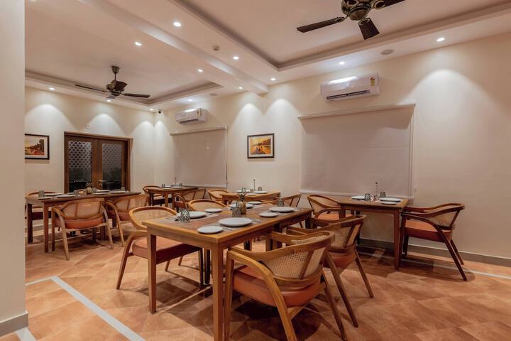 Dining 187 of 226