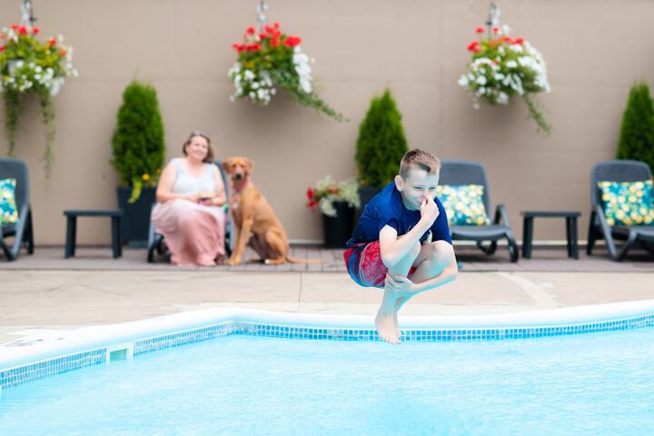 Hotel Pool