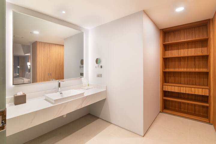 Room 20 of 45