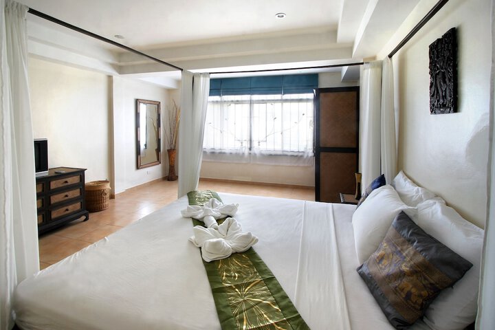 Room 11 of 44