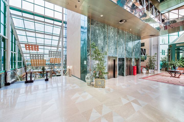 Hotel Lobby