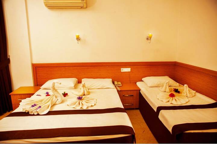 Room 14 of 77
