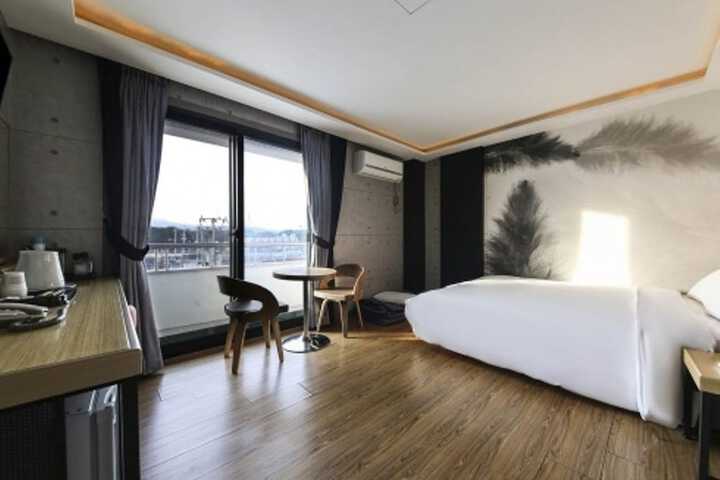 Room 34 of 88