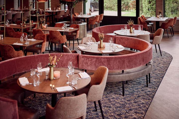 Dining 51 of 61