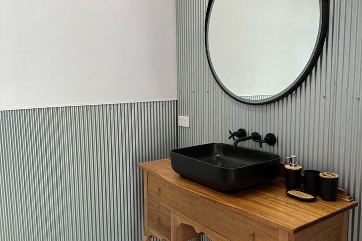 Room 48 of 64