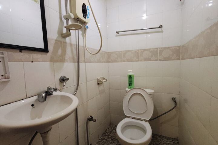 Room 10 of 19