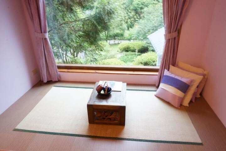 Room 6 of 73