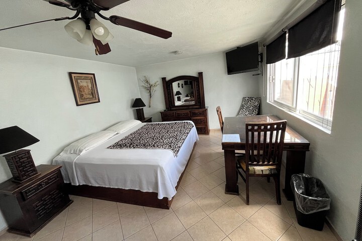 Room 9 of 41