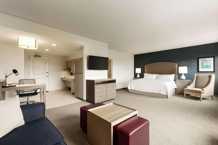 1 King Bed Studio Suite (17 of 21)