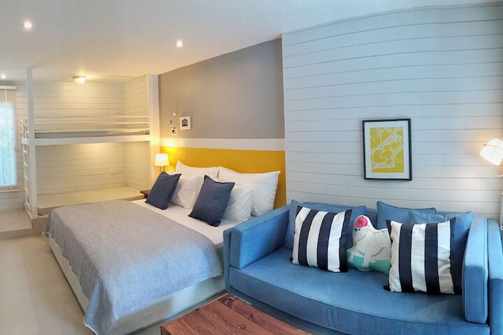 Room 6 of 27