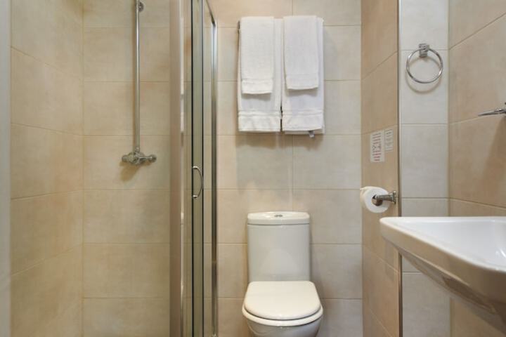 Clean Restrooms