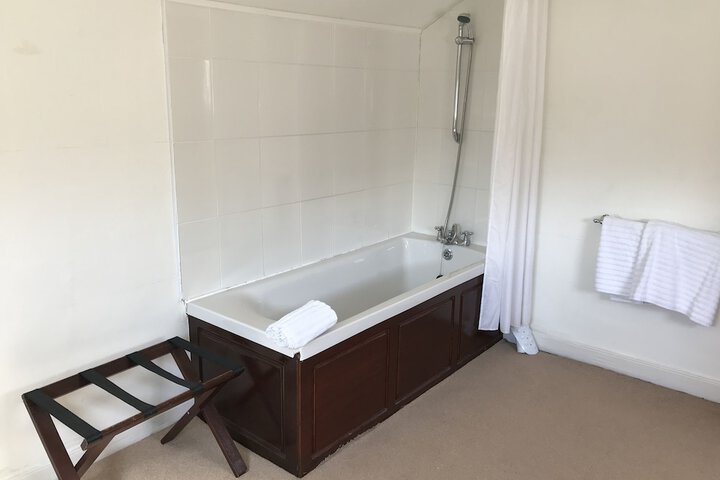 Room 26 of 37