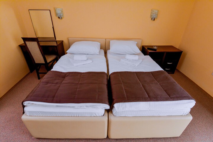 Room 20 of 48
