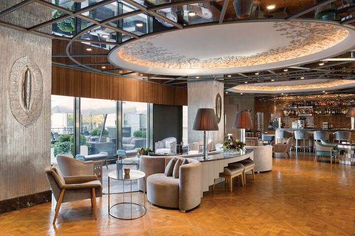 Guest Lobby