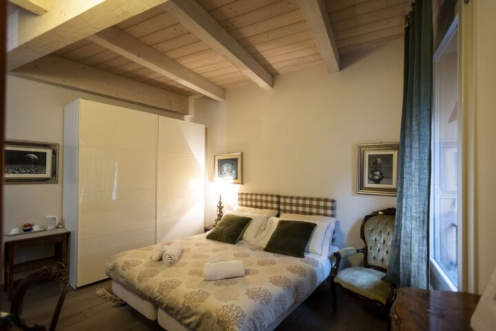 Room 34 of 53