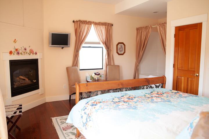 Room 15 of 74
