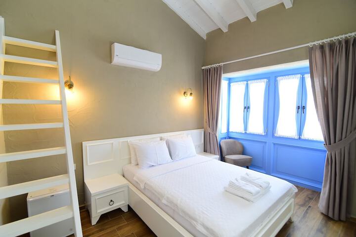 Room 15 of 57