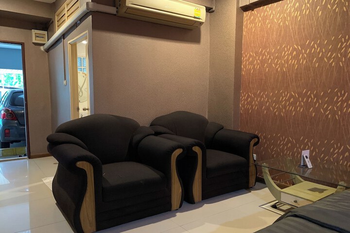 Room 16 of 49