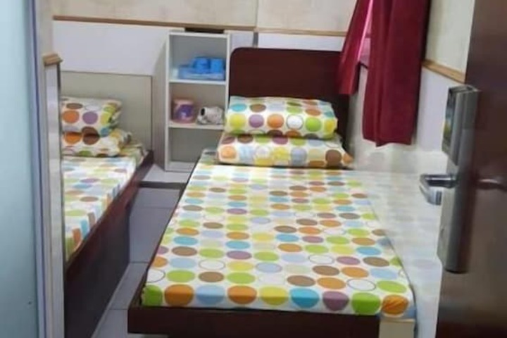 Room 15 of 36