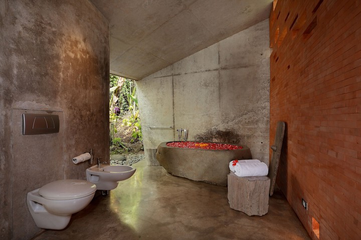 Bathroom Interior Photo