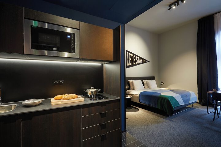 Room 12 of 123