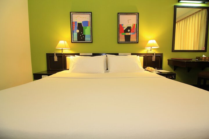 Room 29 of 70