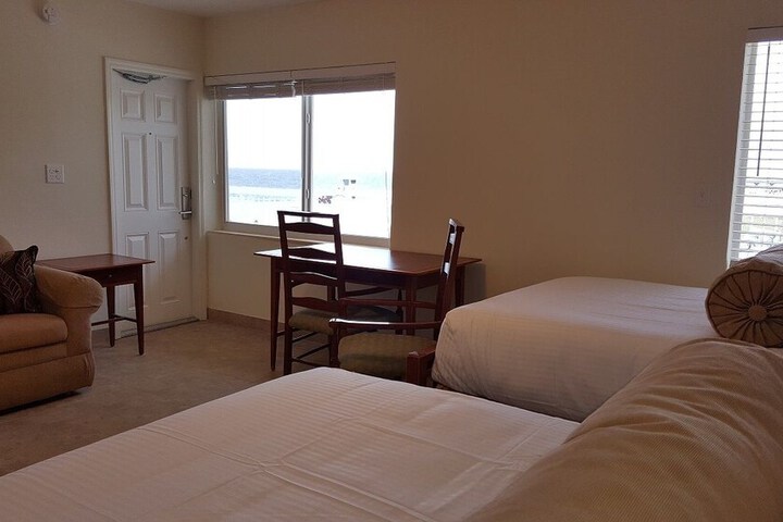Room 576 of 695