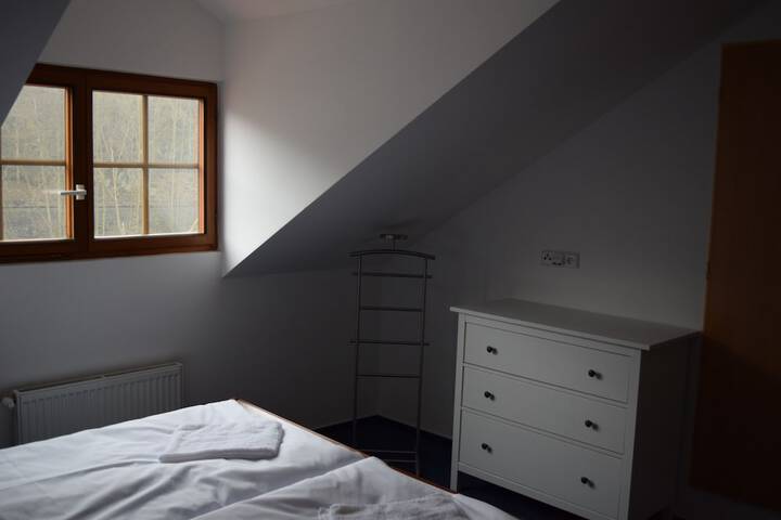Room 22 of 90