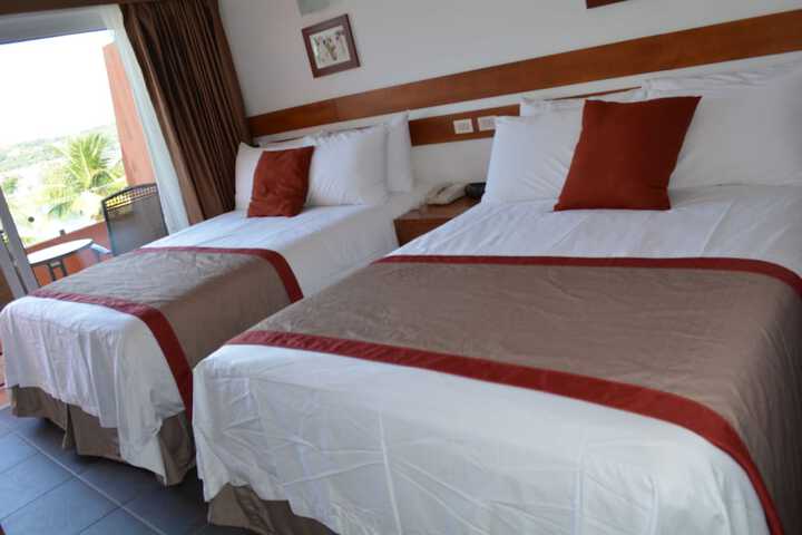 Room 4 of 38
