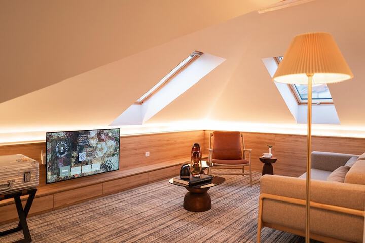 Room 40 of 64