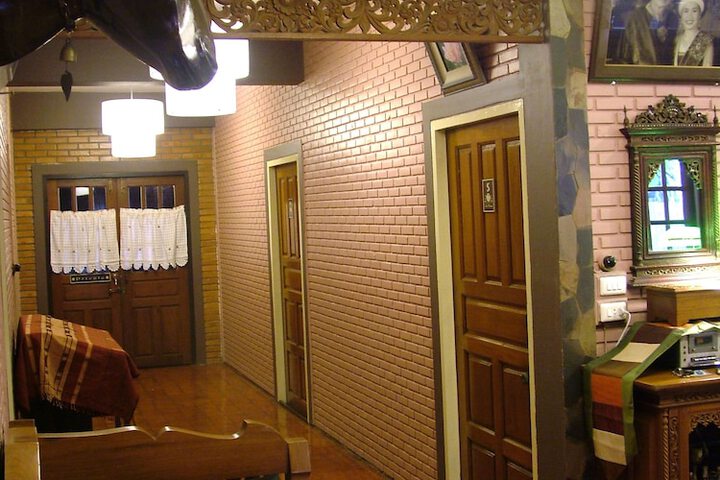 Ballroom/Hall 24 of 49