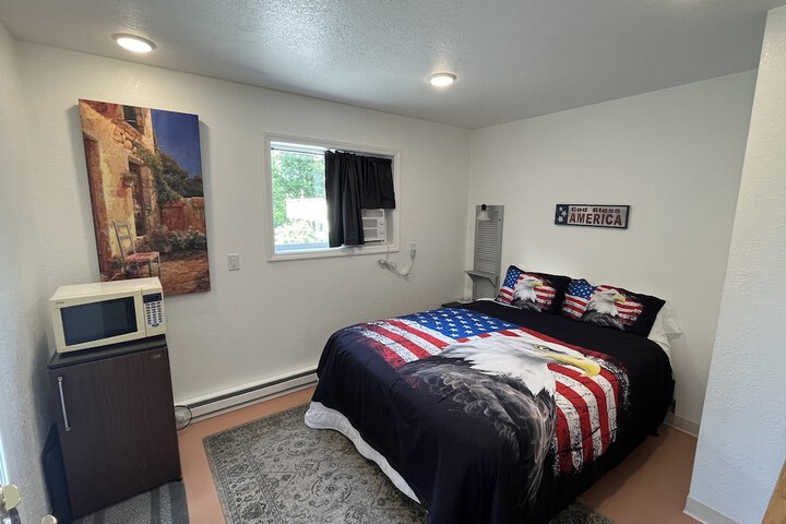 Room 7 of 24