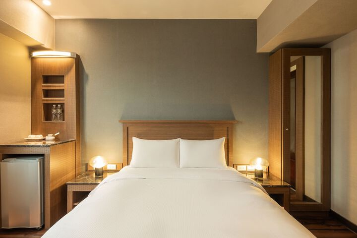 Room 29 of 75